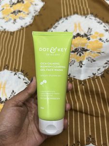 Dot & Key Face Wash