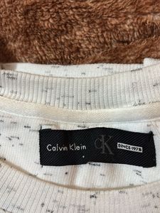 Blackberrys White Sweatshirt