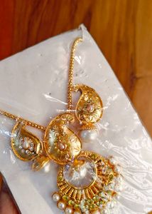 Brand New Artificial Stone Studded Jewellery Set.