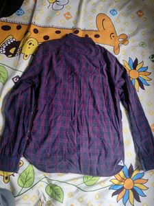 Men&#39;s Plaid Button-Down Shirt