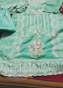 pakistani style embroidery work kurta set