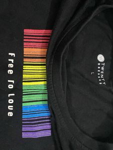 Free to Love Tee