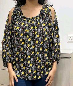 Floral Cold Shoulder Top – Elegant & Trendy