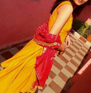 Yellow Sleeveless Kurta