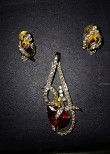 dimond pendent earring set