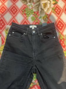 H&amp;M Skinny Fit Jeans Size Euro-34 Ind-28