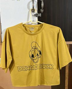Donald Duck Graphic Tee