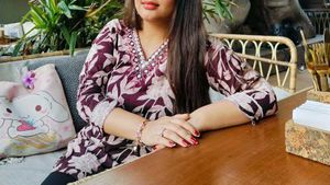 Short Kurti