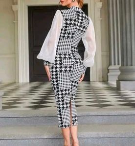 Chic Houndstooth Dress