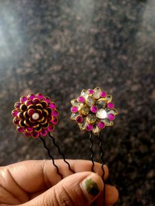 Two U Pins