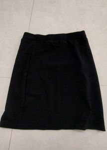 Classic Black Mini Skirt