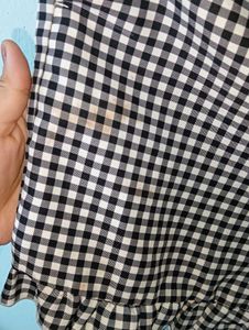 A Short Korean Style Pant