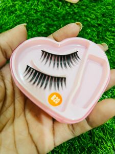 LAKEME Blue Eyeliner With 2 Pair False Eye Lashes