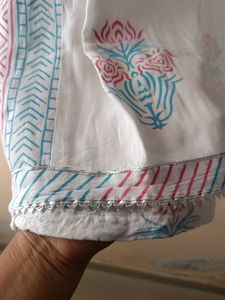 Nayra cut Floral Print Casual kurti Pant set