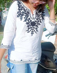 Trendy Short Chikankari Kurta ❤️