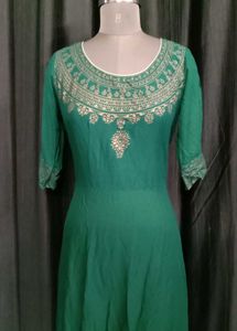 Emerald Green Printed Kurti With Dupatta 💚