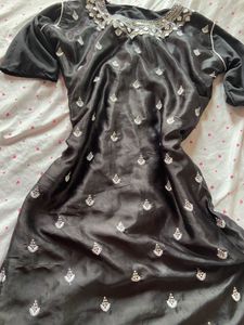 Elegant Black Embroidered Kurti