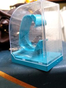 Sonata Watch Stand