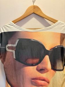 Beautiful Over Size High Low Graphic Imported Top
