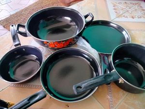 🆕Combo Of 5 Pcs Set AR(roma) Nonstik cast iron