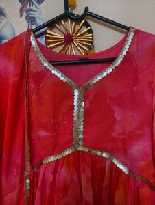 Beutiful Kurti With Dupatta