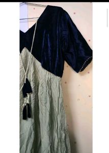 🌿 Elegant Velvet Dupatta Set 🌿