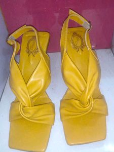 Branded Heels 👠