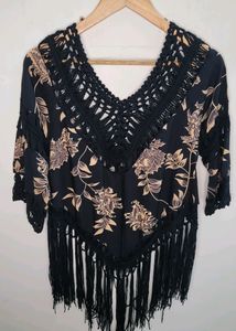 BLACK KNIT &amp; TASSELS  STYLISH TOP
