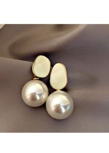 Beautiful Black &amp; White Pearl Earring Pack Of 2