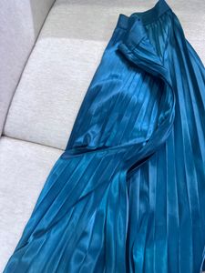 Satin midi Pleated Skirt