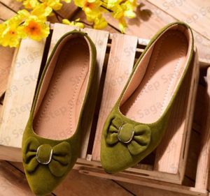 Olive Green Bow belly unused