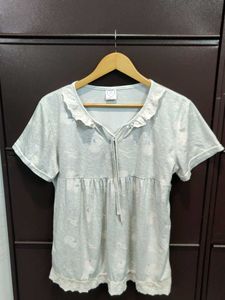 Cute Ruffled Top And Capri Set For Night Wear