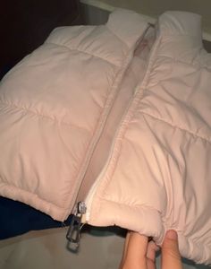 💖 Cozy &amp; Trendy Pink Puffer Vest 💖