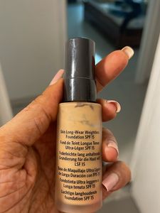 Bobbi Brown Foundation
