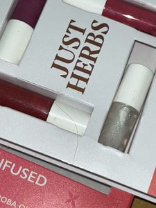 Serum-Infused Lip Gloss - Unused Deep love