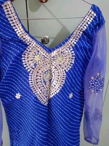 Blue Embroidered Ethnic Kurti🧿
