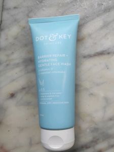 Dot & Key Face Wash