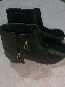 Black Boot For Women