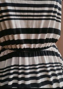 short printed striped dress