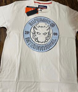SUPERDRY ORIGINAL T SHIRT SIZE (L)FULLY NEW NOT WORE AT ALL NEW WITH TAG SUPERDRY ORIGINAL T SHIRT ANY DOUBT THEN COMMENT I WILL GIVEANSWER (100%)
