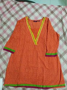 Srishti brand orange short kurti