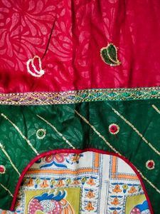 Maroon &amp; Dark Green Kurti Set