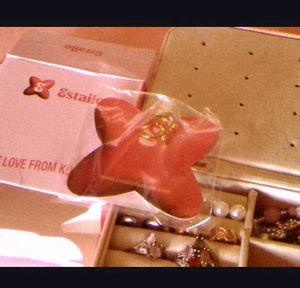 ESTAILO Bow Ring with Gem