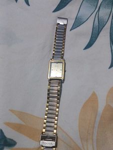 Vintage Gold-Tone Quartz Watch