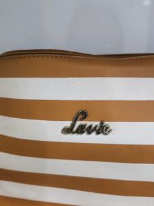 Lavie Brand Sling