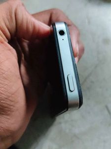 Iphone 4s With Special Offer Rs 1000