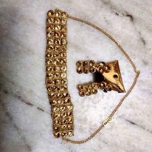 Choker Set  For Women ... ,Once Used , It&#39;s Looks Exactly Same Like Image.