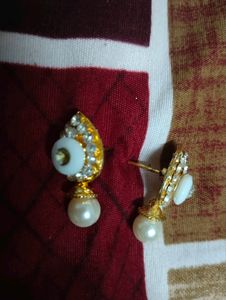 Earings