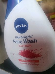 Nivea Saffron Face Wash