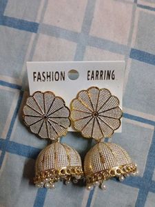 Jhumka Earing